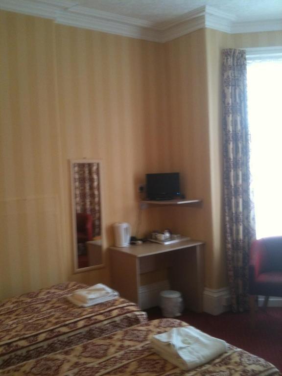 Grand Ash Hotel لاندودنو الغرفة الصورة