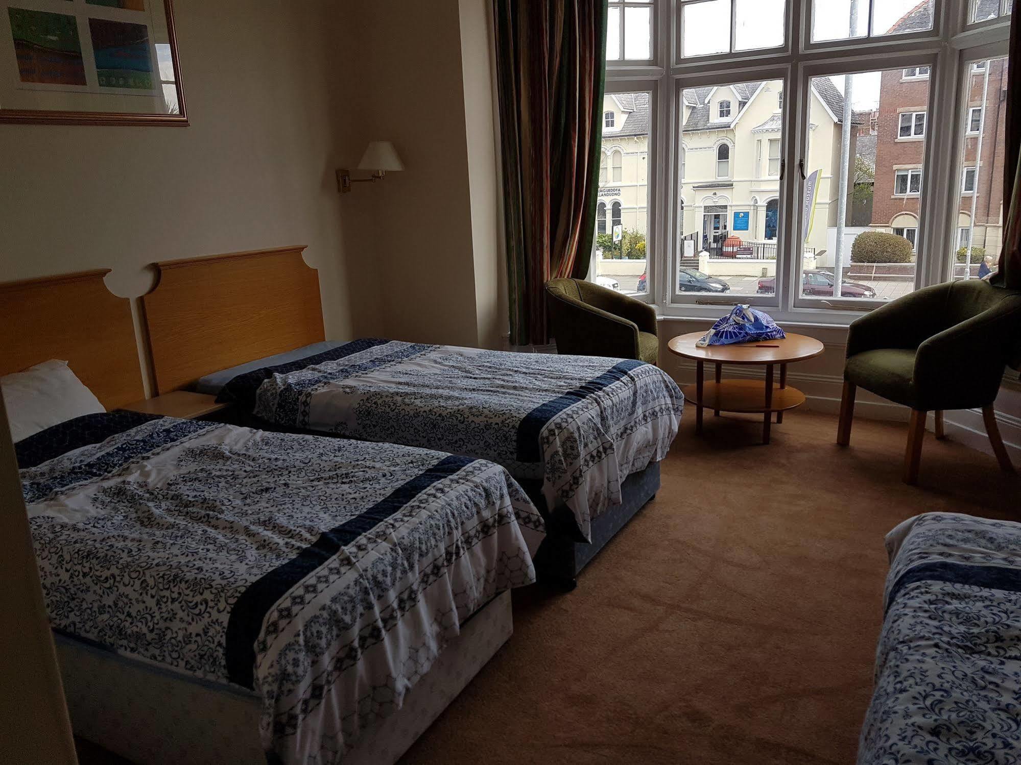 Grand Ash Hotel لاندودنو المظهر الخارجي الصورة